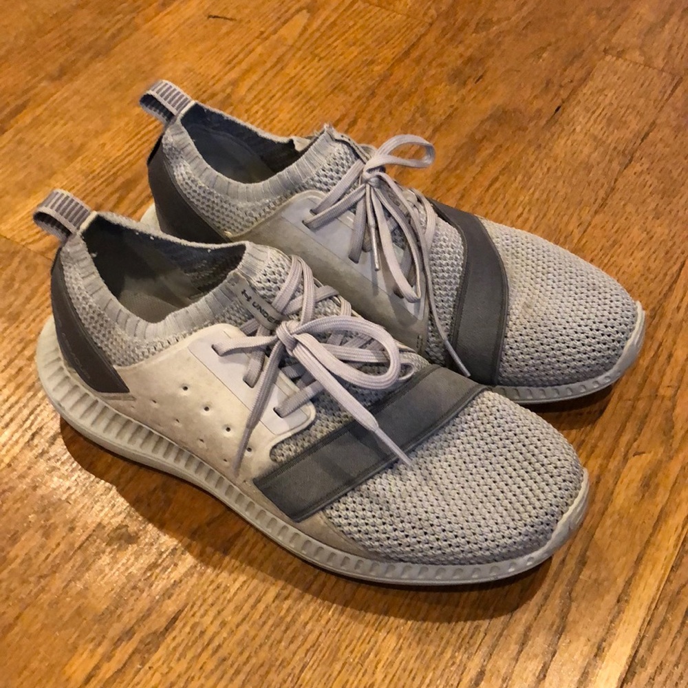 UA Sneakers